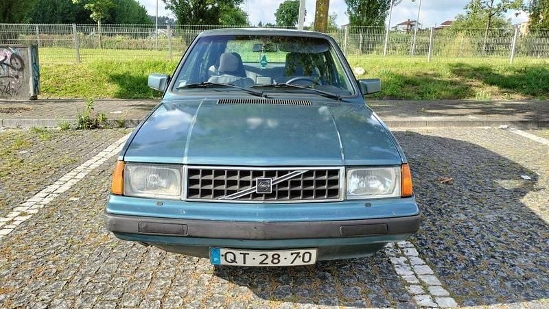 Usado Volvo 340 90 HP (66 kW) 1990