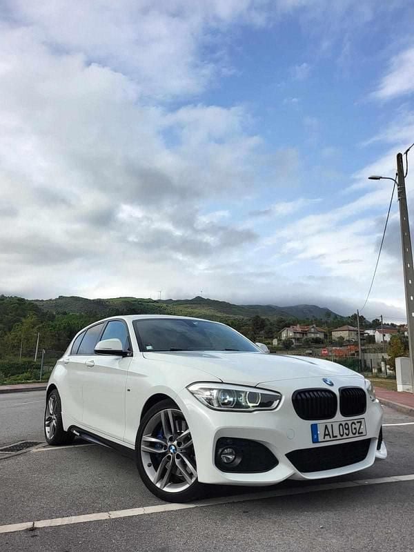 Branco Usado 2016 BMW 118 Citadino | € 17.900 (Preço justo) - Imagem 1/4