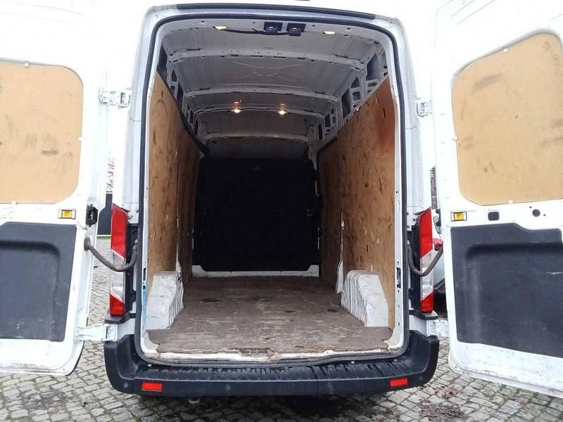 Usado Ford Transit Trend 130 HP (95 kW) 2023 Branco