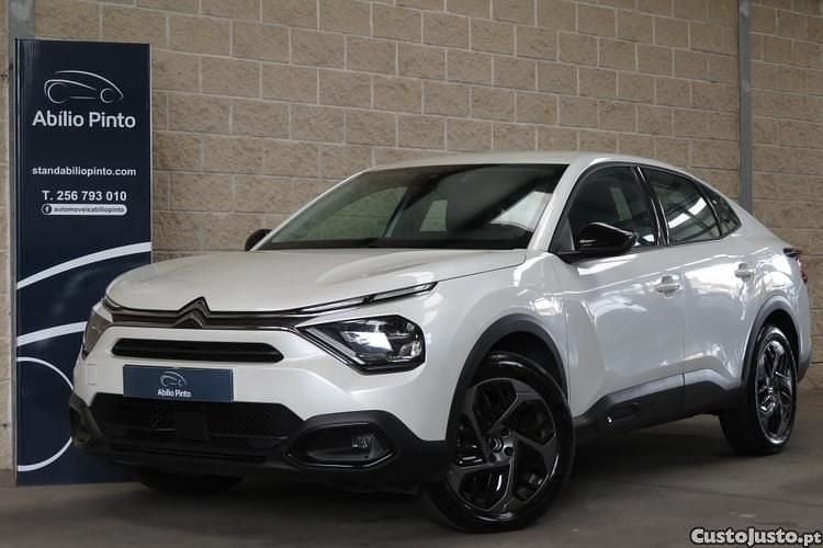 Branco Usado 2024 Citroën C4 Feel Sedan | € 21.899 (Preço justo) - Imagem 1/1