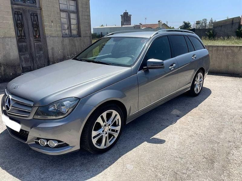 Usado 2012 Mercedes C180 Avantgarde Sedan | € 11.000 (Super Preço) - Imagem 1/4