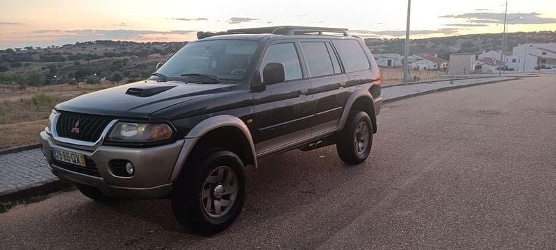 Usado 2000 Mitsubishi Pajero SUV | € 7.500 (Super Preço) - Imagem 1/4