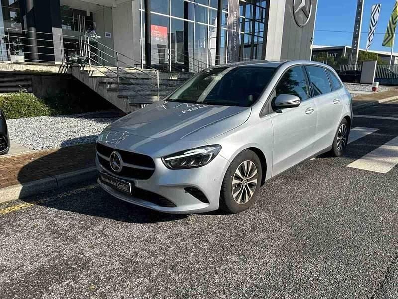 Outra Usado 2024 Mercedes 180 Sedan | € 34.900 (Bom preço) - Imagem 1/4