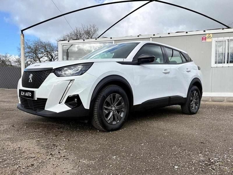 Usado Peugeot 2008 131 HP (96 kW) 2022 Branco SUV
