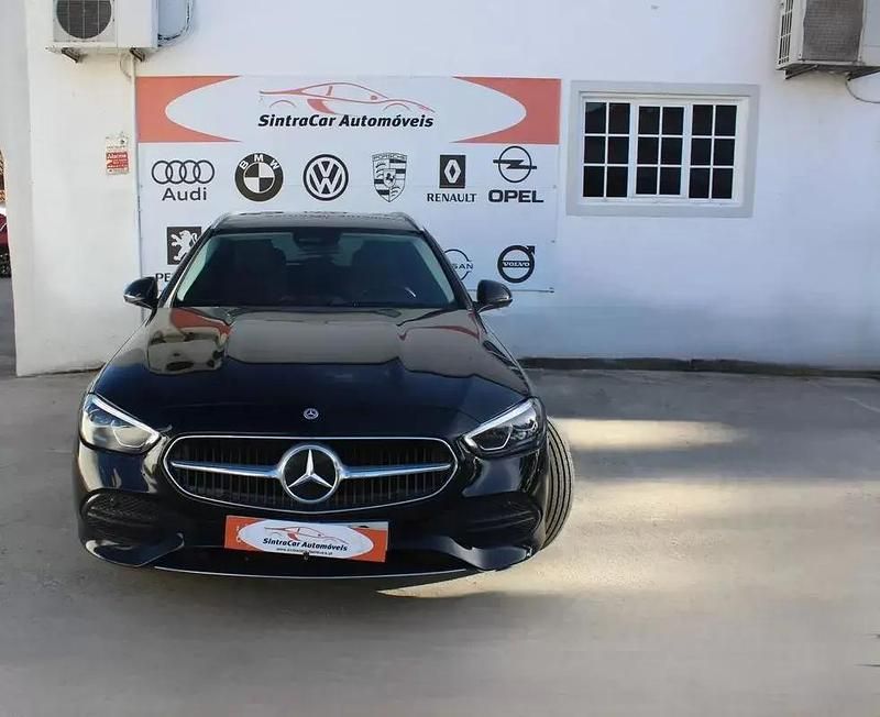 Usado Mercedes C200 Avantgarde 163 HP (119 kW) 2024 Preto Carrinha