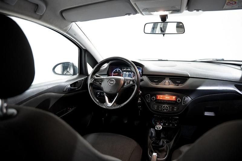 Usado Opel Corsa Dynamic 95 HP (69 kW) 2017 Preto Citadino