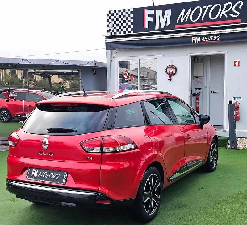 Usado Renault Clio GrandTour 90 HP (66 kW) 2015 Vermelho Carrinha