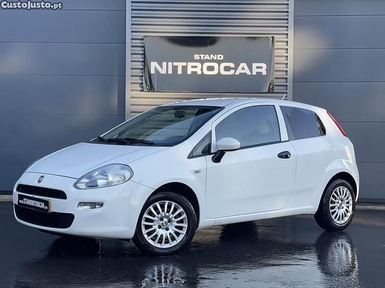 Branco Usado 2016 Fiat Grande Punto Citadino | € 6.999 (Preço justo) - Imagem 1/1
