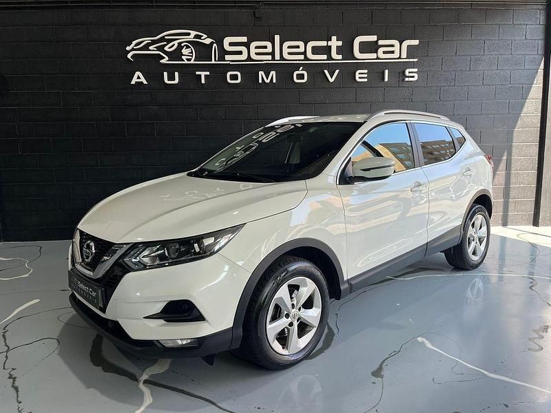 Branco Usado 2021 Nissan Qashqai N-Connecta SUV | € 15.950 - Imagem 1/4