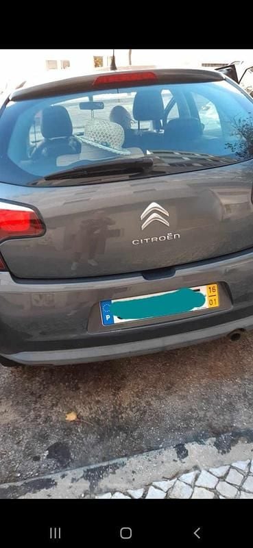 Usado Citroën C3 82 HP (60 kW) 2016 Cinzento Citadino