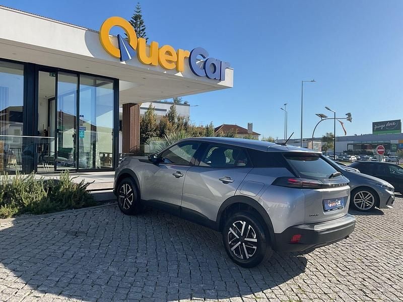Usado Peugeot 2008 Active 102 HP (75 kW) 2023 Cinza SUV