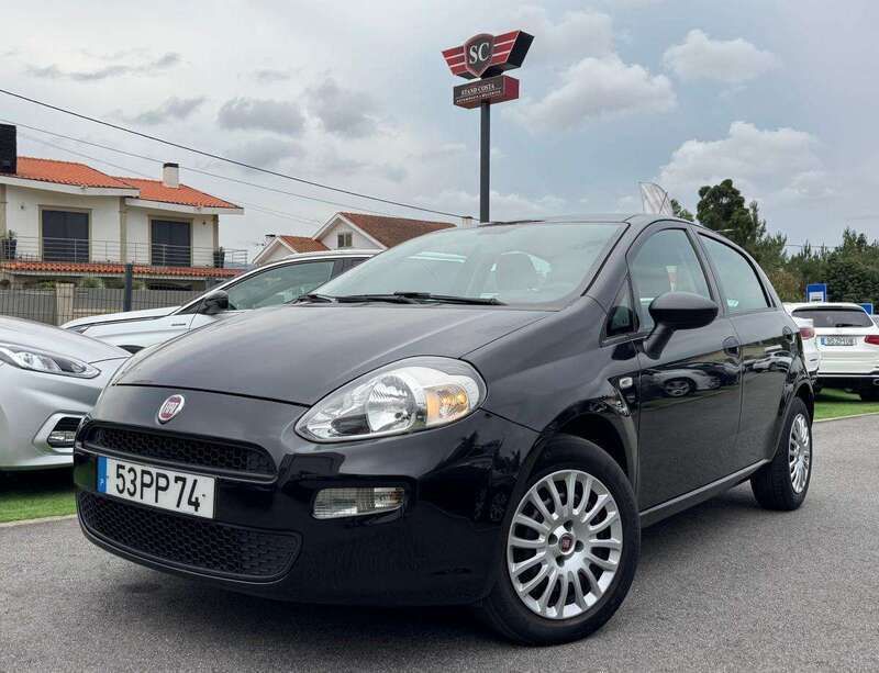 Preto Usado 2015 Fiat Punto Easy Citadino | € 6.900 (Preço justo) - Imagem 1/4