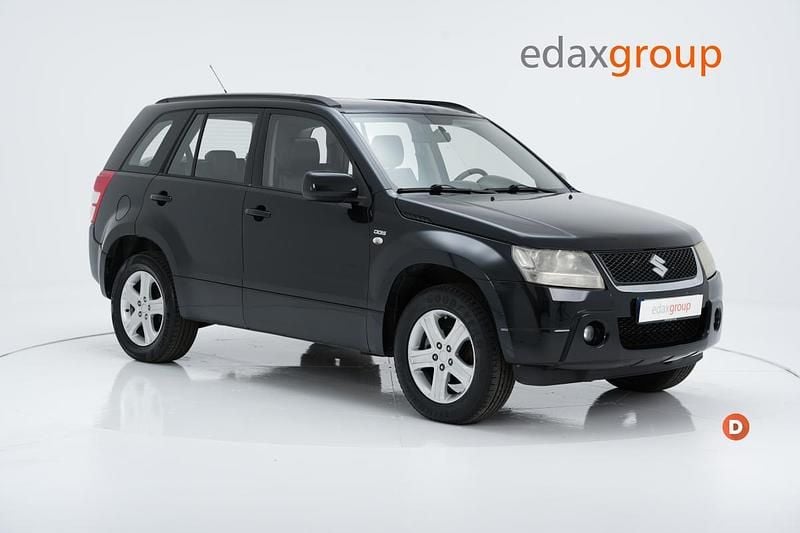 Usado Suzuki Grand Vitara 129 HP (94 kW) 2006 Preto SUV