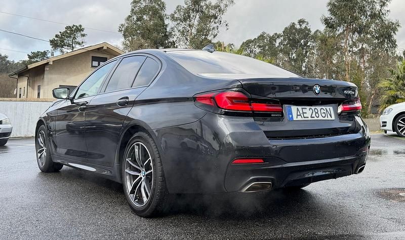 Usado BMW 530 292 HP (214 kW) 2020 Cinza Sedan