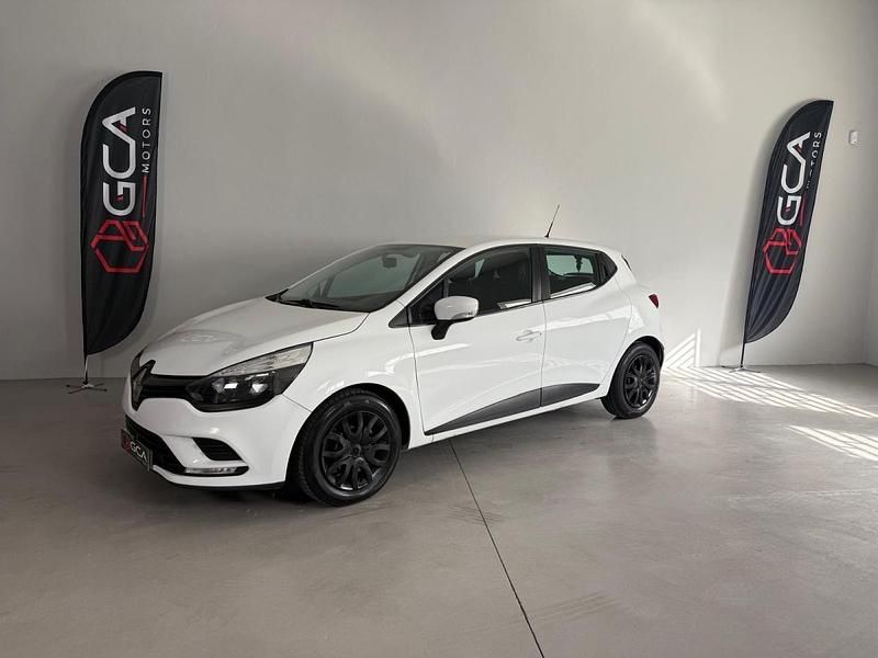 Branco Usado 2017 Renault Clio IV Zen | € 11.900 (Preço justo) - Imagem 1/4