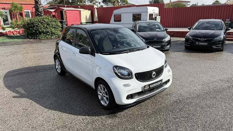 Branco Usado 2017 Smart ForFour Electric Drive Passion | € 11.490 (Preço justo) - Imagem 1/4