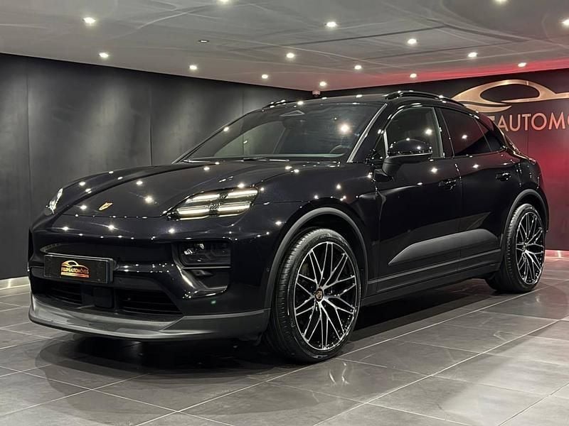 Preto Usado 2024 Porsche Macan SUV | € 87.900 (Super Preço) - Imagem 1/4