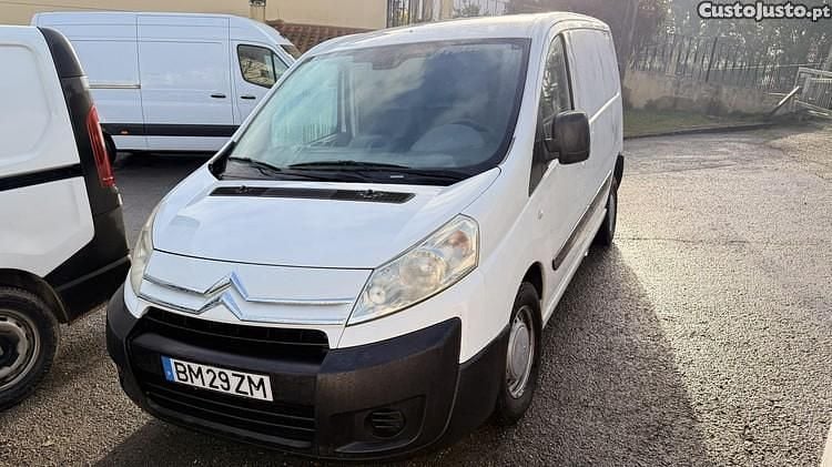 Branco Usado 2010 Citroën Jumpy Monovolume | € 7.900 - Imagem 1/1