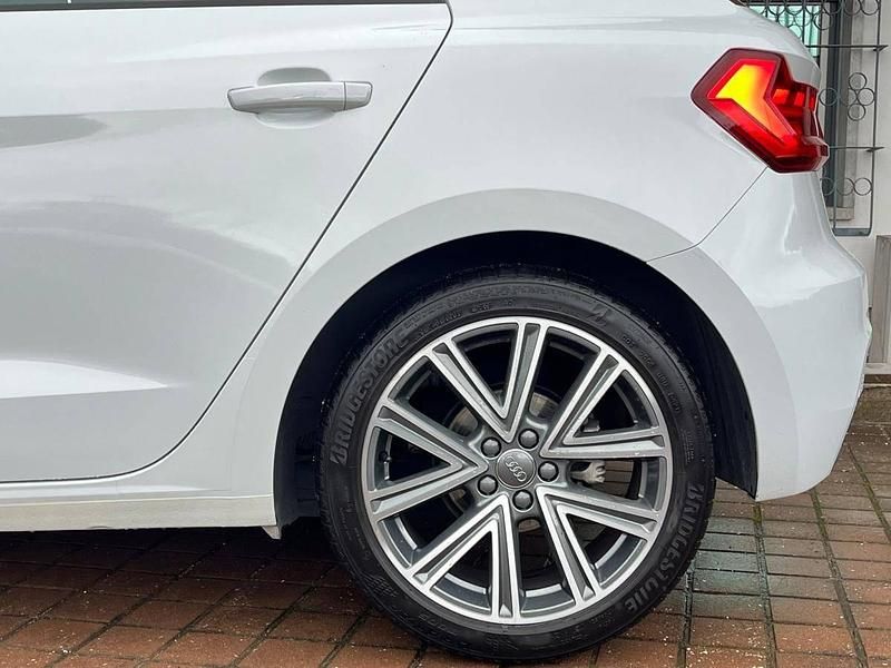 Usado Audi A1 Sportback 116 HP (85 kW) 2020 Branco Citadino