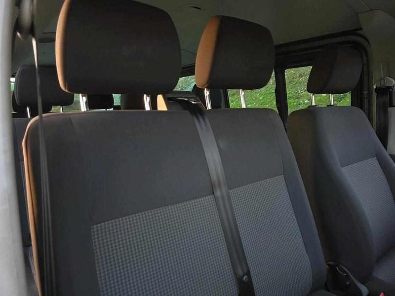 Usado VW Transporter 110 HP (80 kW) 2023 Cinzento Van