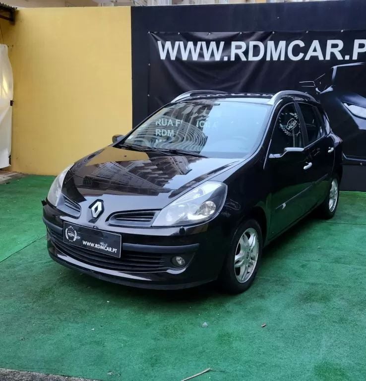Preto Usado 2009 Renault Clio II Carrinha | € 6.250 (Preço elevado) - Imagem 1/4