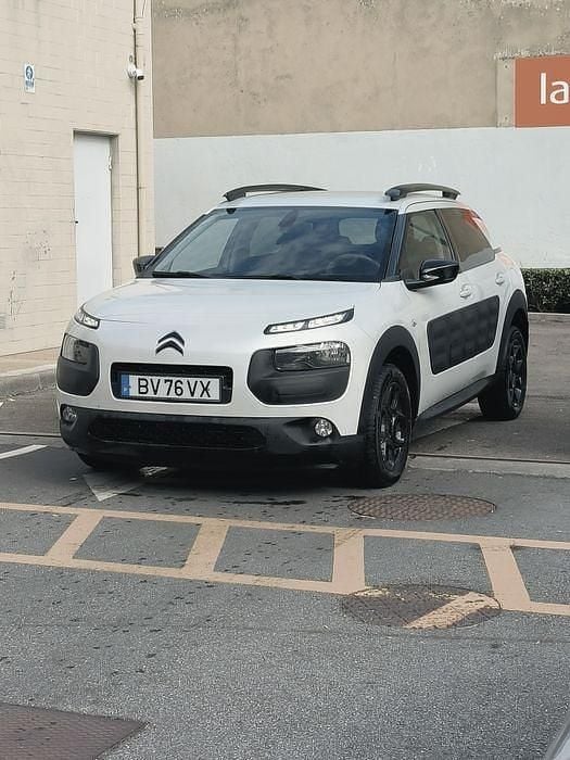 Usado 2015 Citroën C4 Cactus Citadino | € 6.999 (Super Preço) - Imagem 1/4