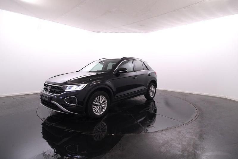 Usado VW T-Roc 110 HP (80 kW) 2023 Preto SUV