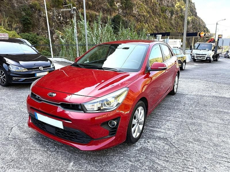 Vermelho Usado 2021 Kia Rio | € 15.900 (Preço elevado) - Imagem 1/4