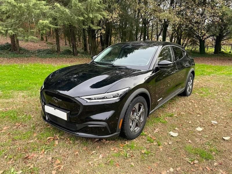 Preto Usado 2021 Ford Mustang Mach-E Standard Range SUV | € 23.750 (Preço justo) - Imagem 1/4