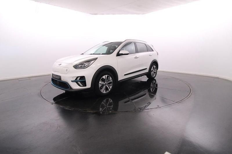 Branco Usado 2021 Kia e-Niro SUV | € 27.950 (Preço elevado) - Imagem 1/4