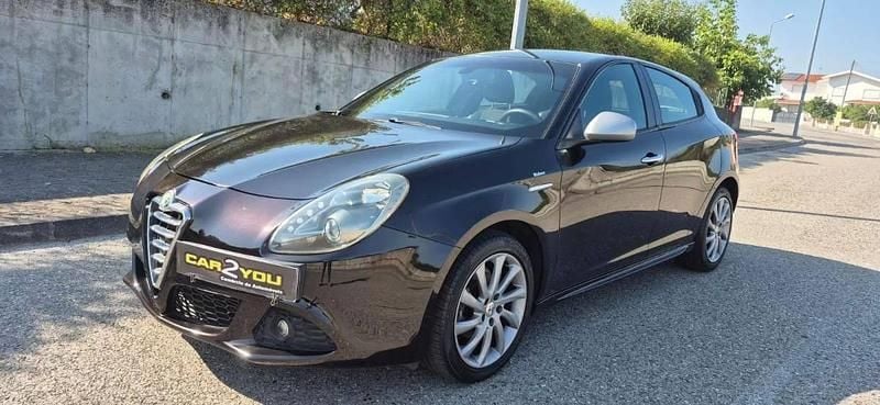 Usado Alfa Romeo Giulietta Veloce 105 HP (77 kW) 2014 Preto Citadino