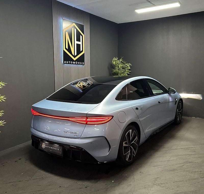 Usado BYD Seal 389 kW (530 HP) 2023 Azul Sedan