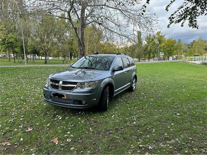Usado 2008 Dodge Journey SUV | € 8.139 - Imagem 1/4