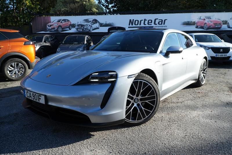 Usado Porsche Taycan Performance Package 319 kW (435 HP) 2023 Cinza Sedan