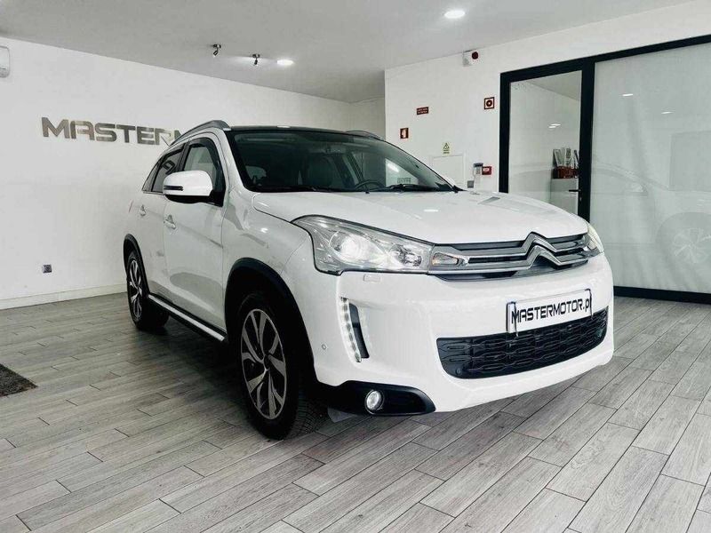 Branco Usado 2014 Citroën C4 Aircross Exclusive SUV | € 15.750 - Imagem 1/4