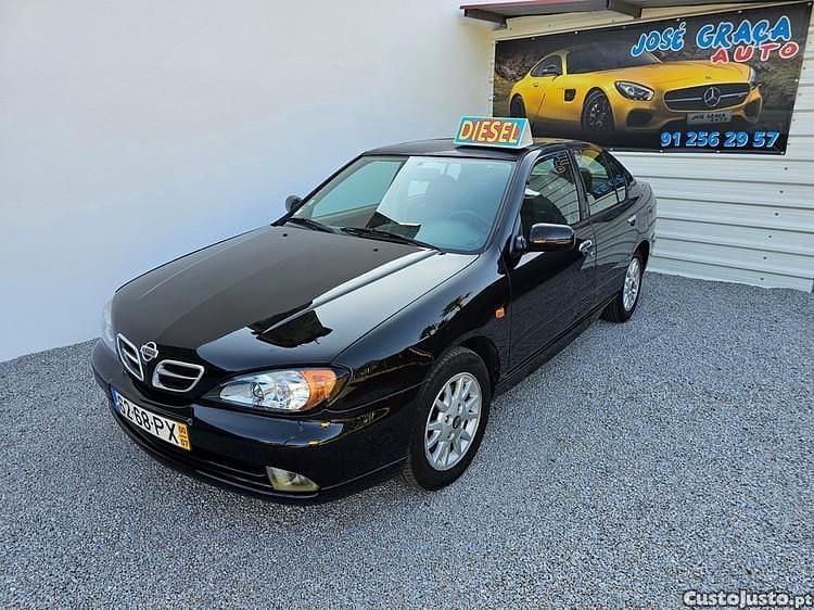 Preto Usado 2000 Nissan Primera Sedan | € 2.250 - Imagem 1/1