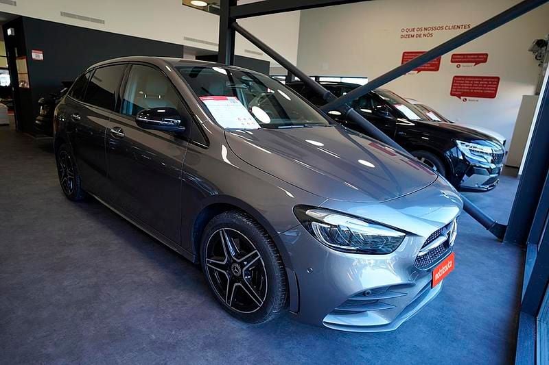 Usado 2024 Mercedes B250e Monovolume | € 39.999 (Super Preço) - Imagem 1/4
