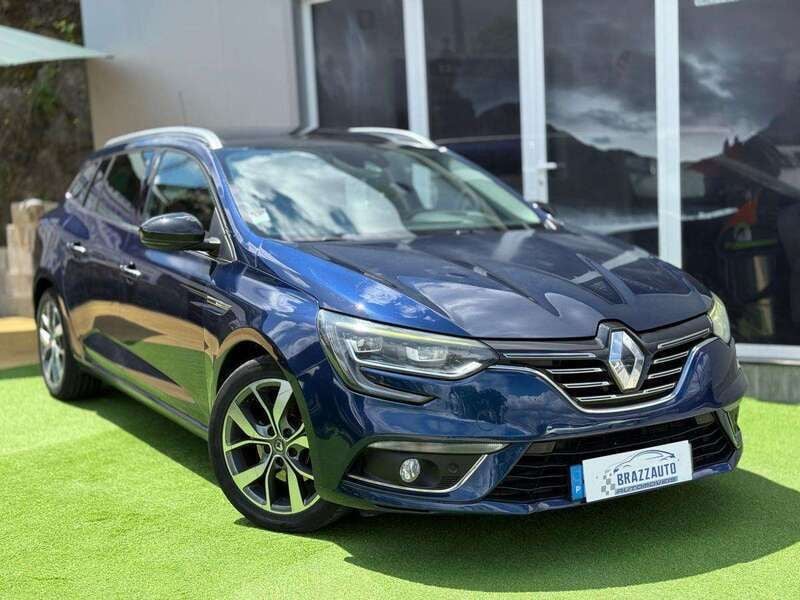 Azul Usado 2017 Renault Mégane IV Carrinha | € 12.990 (Preço justo) - Imagem 1/4