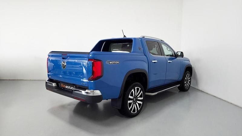 Usado VW Amarok 241 HP (177 kW) 2023 Azul Pickup