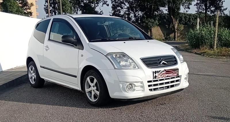 Branco Usado 2010 Citroën C2 Citadino | € 4.900 - Imagem 1/4