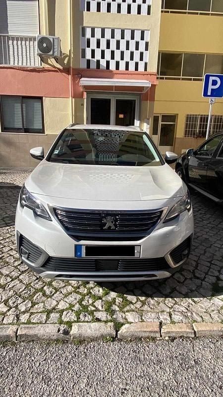 Usado Peugeot 5008 120 HP (88 kW) 2017 Branco Citadino