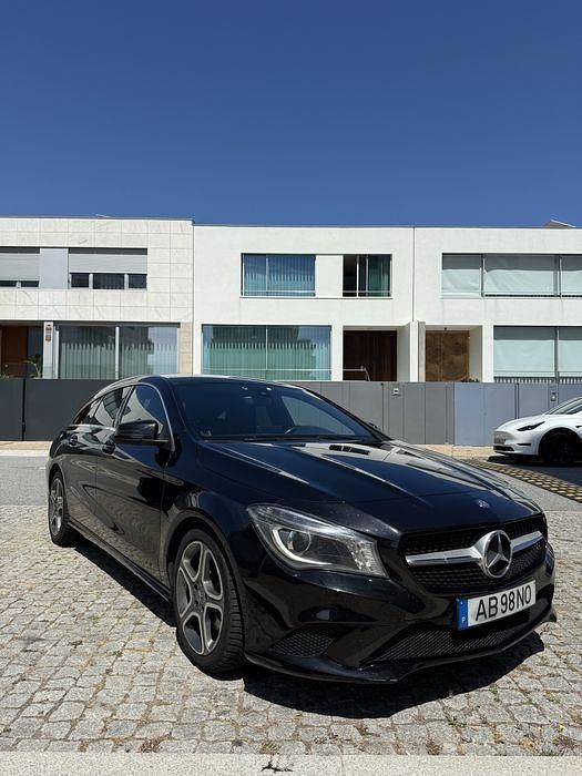 Usado Mercedes CLA180 Shooting Brake 109 HP (80 kW) 2016 Carrinha