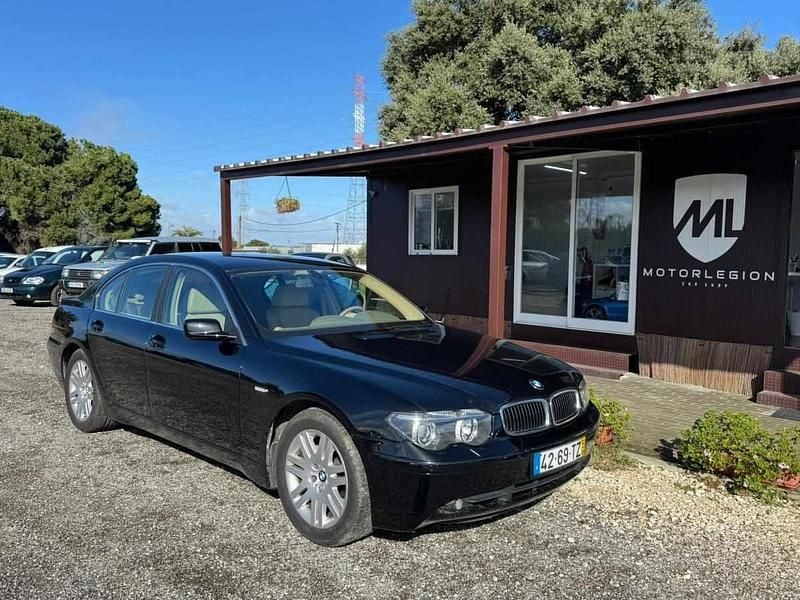 Usado BMW 735 272 HP (200 kW) 2002 Preto Sedan