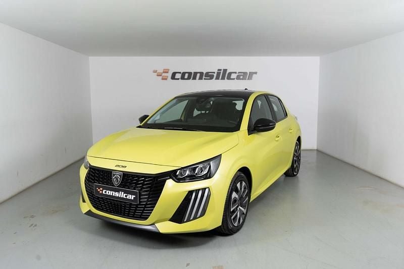 Usado Peugeot 208 Active 101 HP (74 kW) 2024 Amarelo Citadino