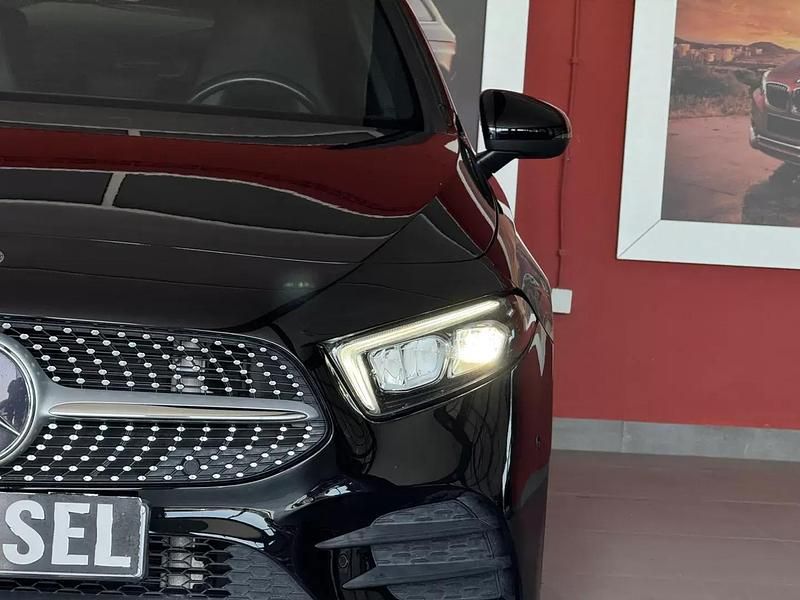 Usado Mercedes A180 AMG line 116 HP (85 kW) 2020 Preto Citadino