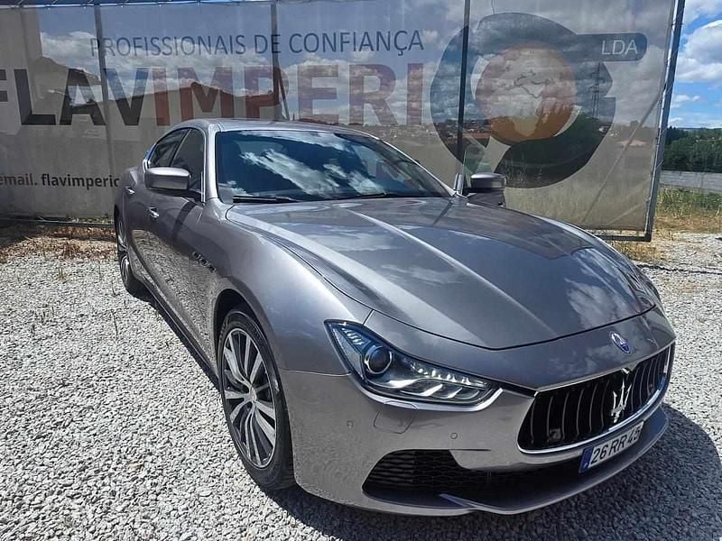 Cinzento Usado 2016 Maserati Ghibli Coupé | € 49.500 - Imagem 1/4