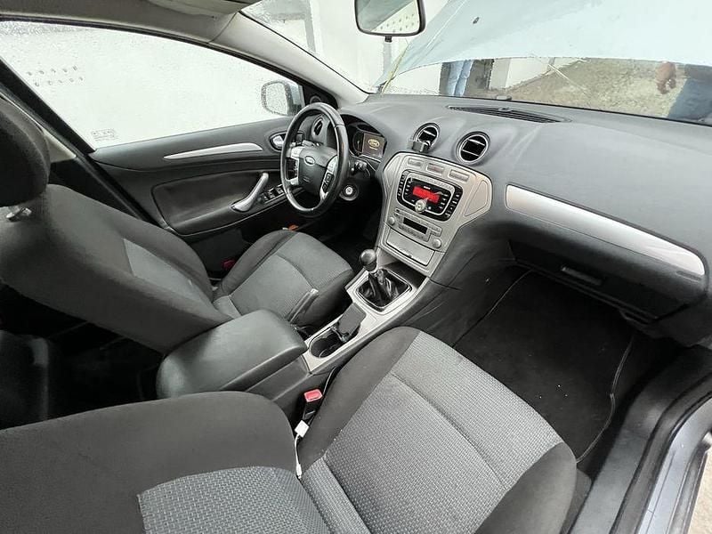Usado Ford Mondeo 125 HP (91 kW) 2008 Sedan