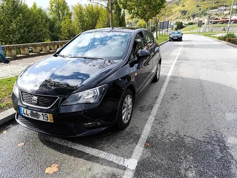 Preto Usado 2014 Seat Ibiza Citadino | € 10.500 (Preço elevado) - Imagem 1/4