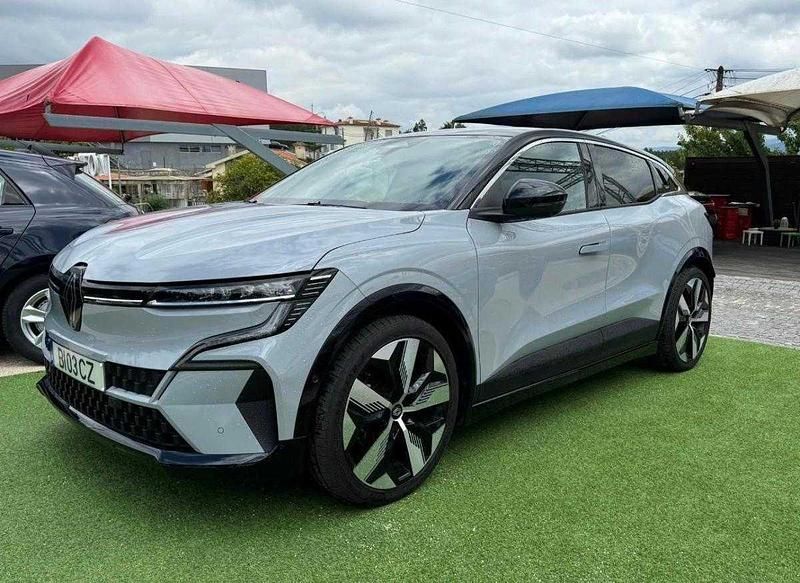 Antracite Usado 2024 Renault Mégane IV | € 34.990 (Caro) - Imagem 1/4