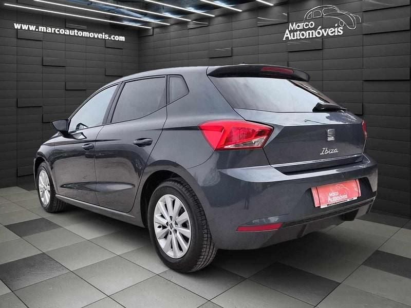 Usado Seat Ibiza 110 HP (80 kW) 2023 Cinzento Citadino